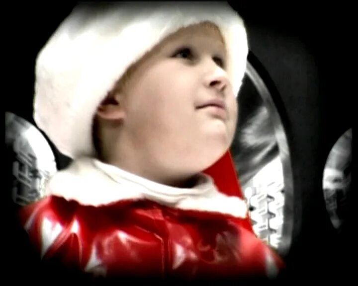 вика цыганова дед мороз клип. вика цыганова дед. елена кароль жизнь игра. вика цыганова дед мороз ножки. вика цыганова дед.