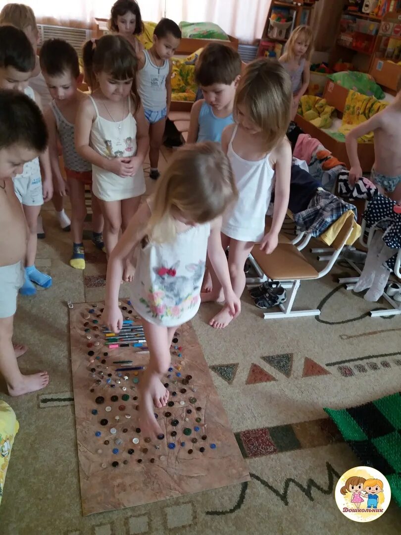 Задачи гимнастики после сна в детском саду. Гимнастика после сна 2 младшая. Гимнастика в кровати в детском саду после сна. Федорова гимнастика после сна 3 5. Гимнастика после сна в детском саду.