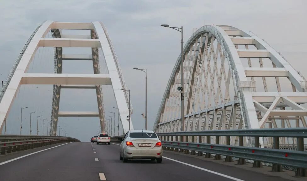 Движение по мосту перекрыто