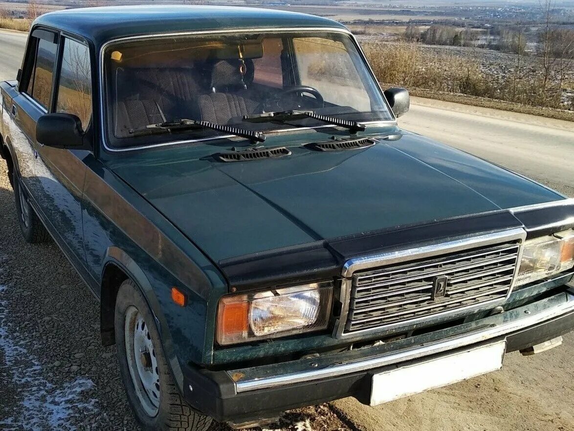 шестерка ваз 2106. ваз 2107 белая матовая. продается ваз 2107. 2107 цвет робин гуд. ваз 2106 заводская.