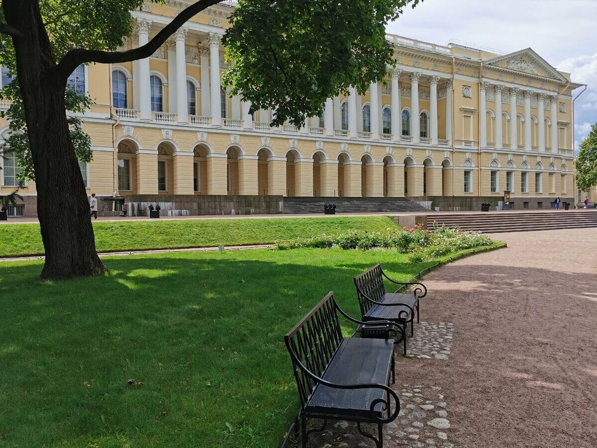 Русский музей Михайловский сад. Санкт-петербмихайловский сад. Михайловский парк в Санкт-Петербурге. Михайловский сад Петербург.