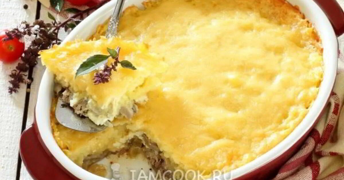 Куриный гратен. Запеканка картофельная с яйцом и молоком. Картофельная запеканка. Макаронник лапшевник. Куриная запеканка с картофельным пюре.