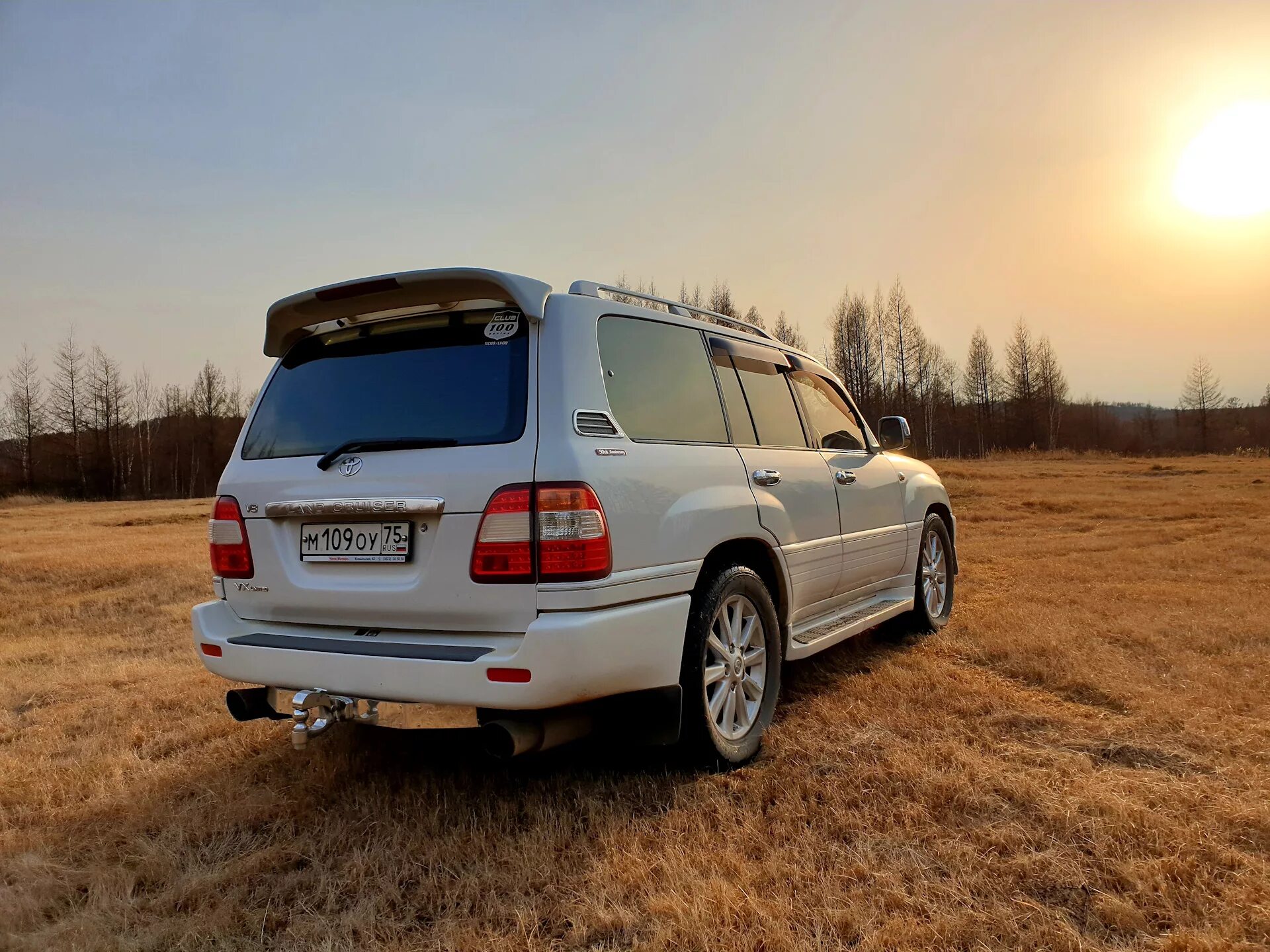 Чита ленд крузер 100. Toyota land cruiser 100 2008. toyota land cruiser 100 50th anniversary. тойота ленд крузер 50. ленд крузер 100 белый.