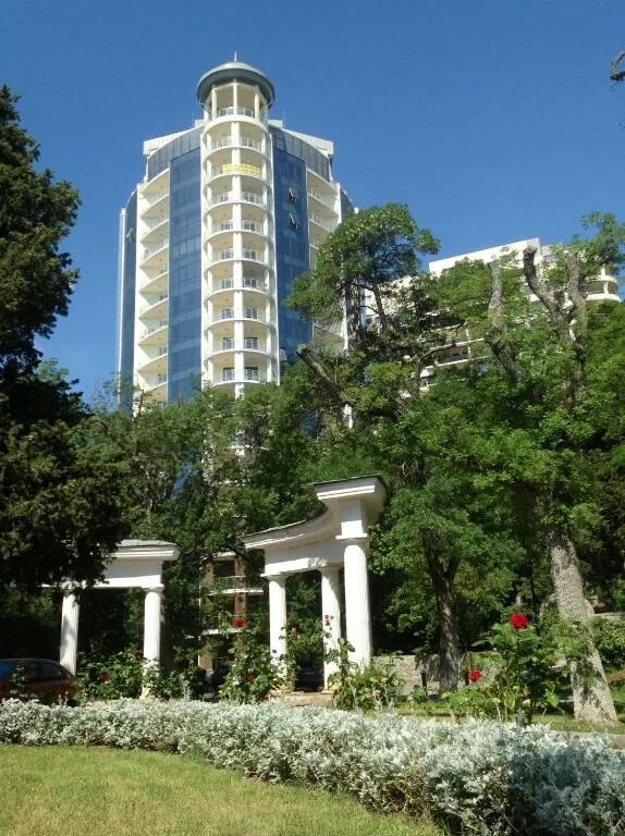 Отель приморский парк фото SPA-Hotel Primorskiy Park, spa, Ялта, квартал Приморский парк имени Гагарина, 4