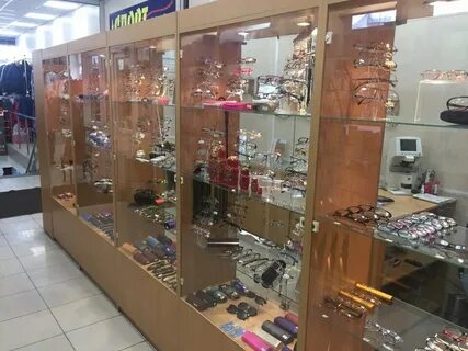 Магазины очков в москве