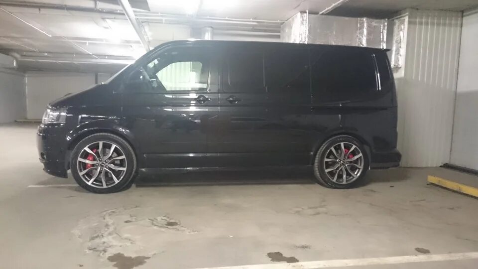 Диски транспортер т5. Volkswagen Caravelle т5 r19 колеса. Фольксваген т5 на r19. VW t6 r19. Колеса VW t5 r20.