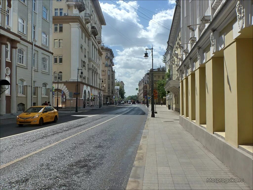 Район пречистенка. Улица Пречистенка в Москве. Пречистенка Кропоткинская. Пречистинка Остоженка. Улица Кропоткинская в Москве.