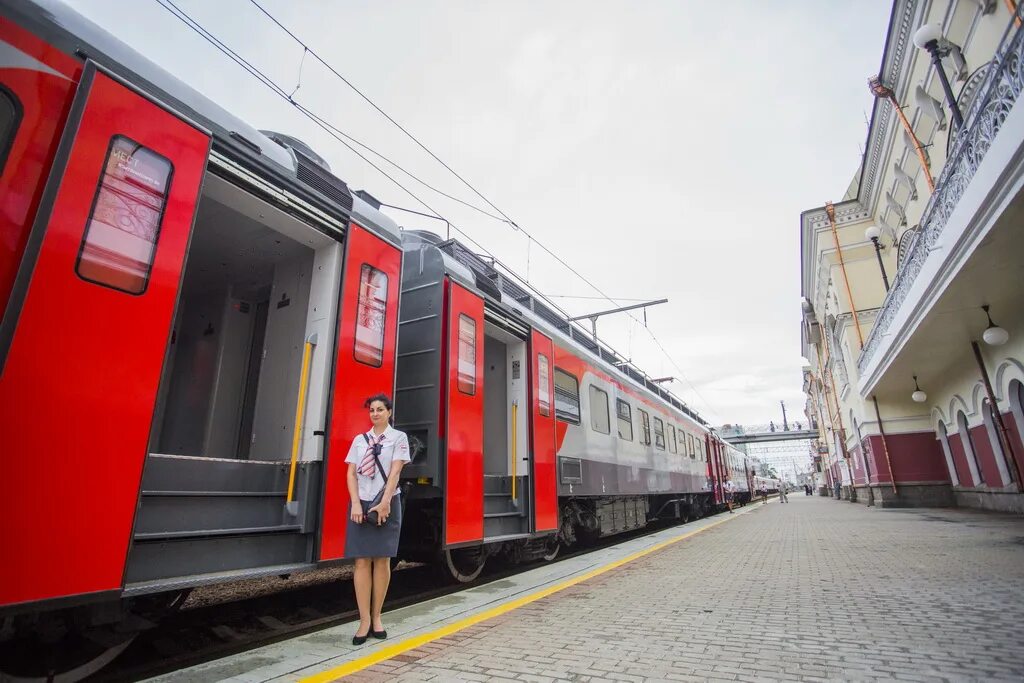 Фирменный поезд «океан» 006э Хабаровск — Владивосток. Фирменный поезд океан Владивосток Хабаровск. Фирменный поезд океан 005э Владивосток Хабаровск. Св океан Хабаровск Владивосток.