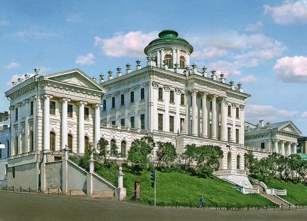 Сооружение в стиле классицизм. Баженов дом Пашкова в Москве. Дом Пашкова. В.И. Баженов, 1784-1786 гг. Москва.