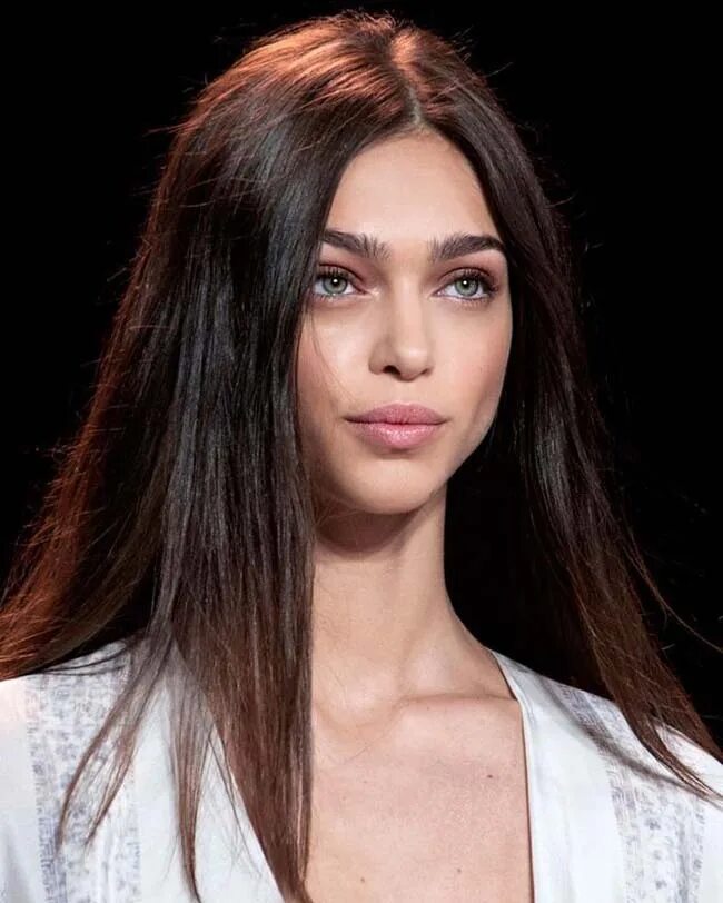 стрижки на длиные волосы с чёлкой. укладка волос. длинные волосы 2023 женские. укладка для длинных волос женская. длинные волосы 2023 женские.