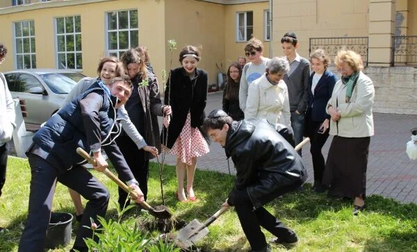 Еврейская школа Менахем в Санкт-Петербурге. Менахем Новолитовская. Еврейская школа в Санкт-Петербурге на Лесной. Еврейская школа Хедер. Школа евреев