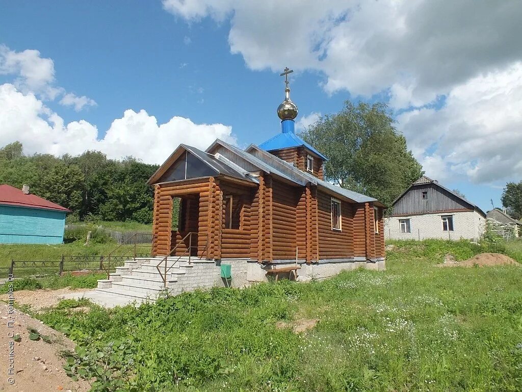 Станция вертехово смоленской области. Знаменка угранский район смоленской области. Смоленскую обл угранский р н. Село знаменка угранского района. Церковь троицы живоначальной смоленская область.