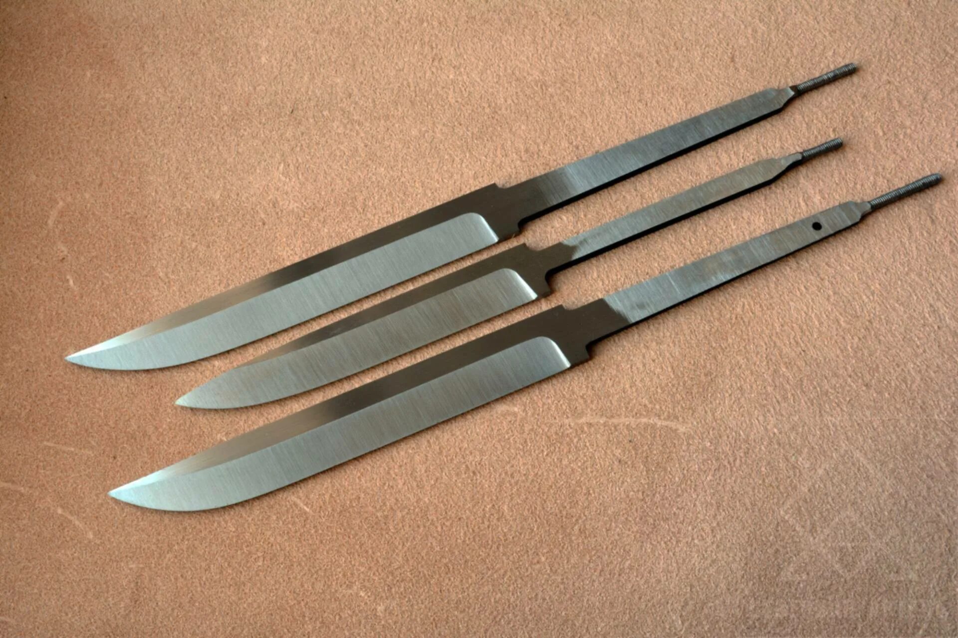 Клинки для ножей. Формы клинков для ножей. Клинок заготовка для ножа. Ножи рыбацкие народов севера.
