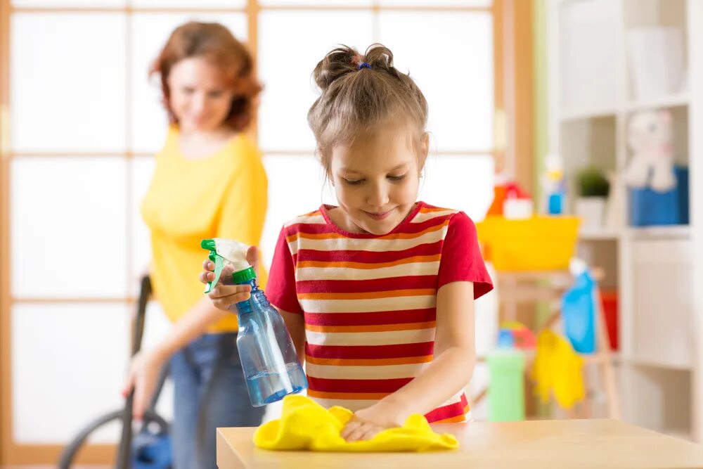 Картинки chores. Убираться в комнате. Make и do в английском. Домашнее хозяйство. Share household chores.