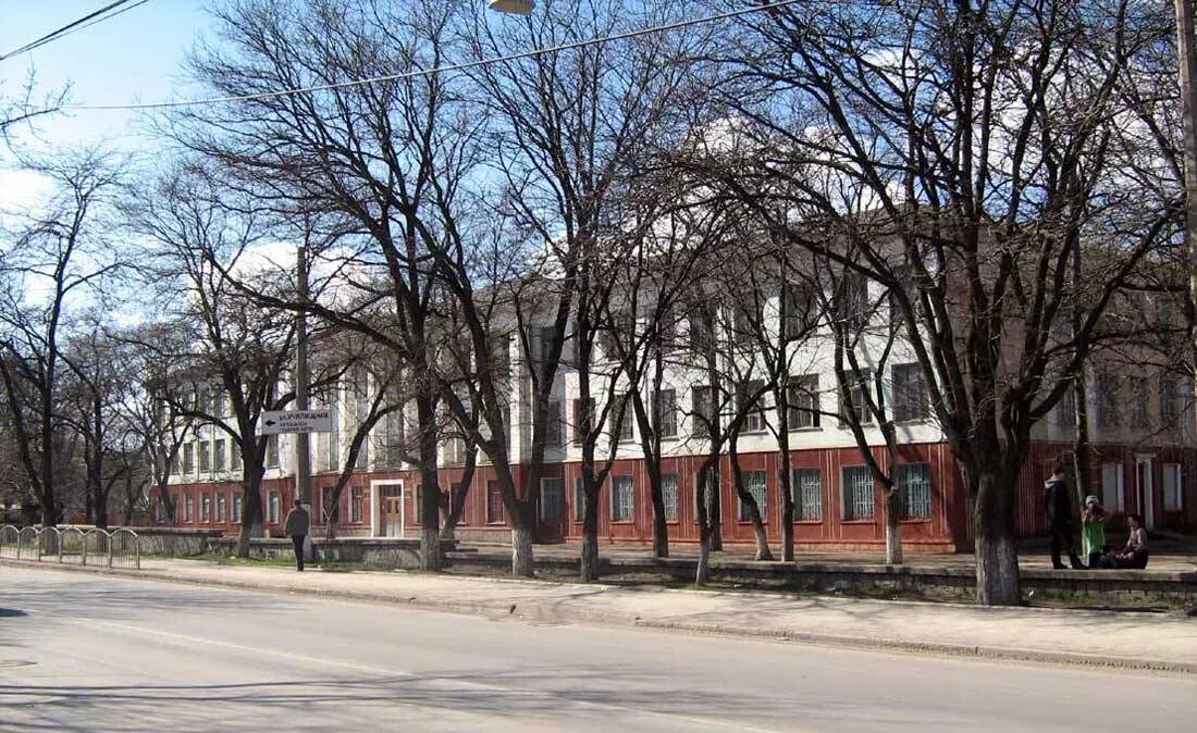 14 школа симферополь. 25 школа симферополь. симферополь караимская школы. и хохлова. школа 5 симферополь директор.