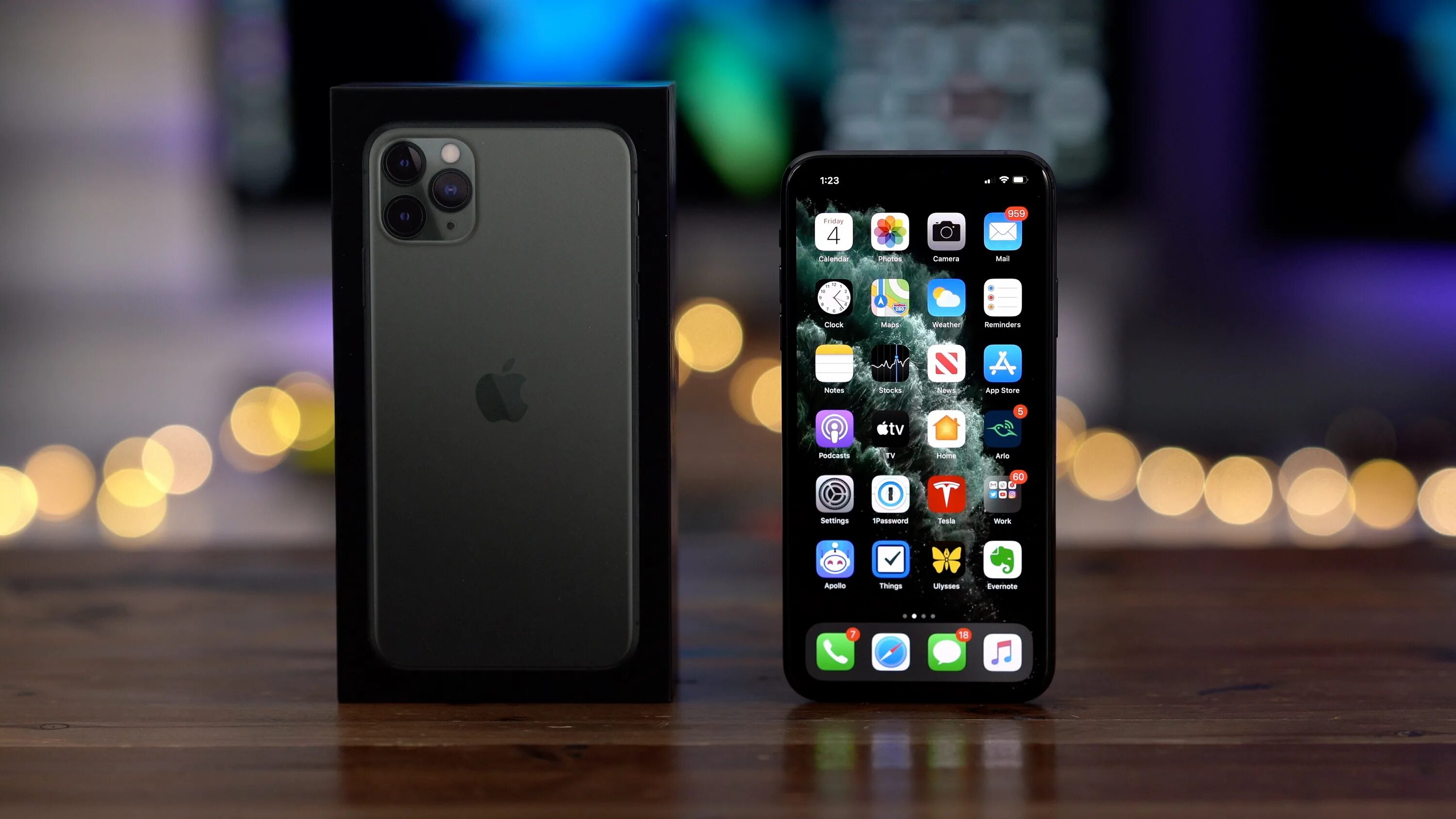 Iphone 11 Pro Max. Apple iphone 11 Pro. Apple iphone 13 Pro черный. Iphone 11 Pro Max черный.