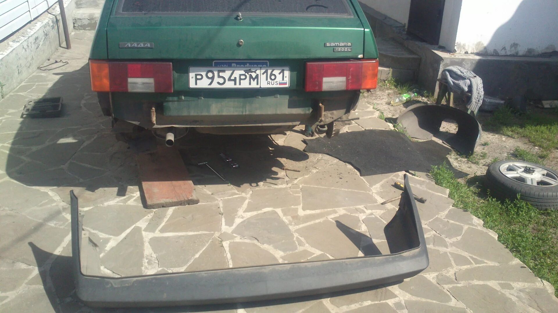 Устранение зазоров на заднем бампере ваз 2109 - Lada 21093, 1,5 л, 1999 года сво