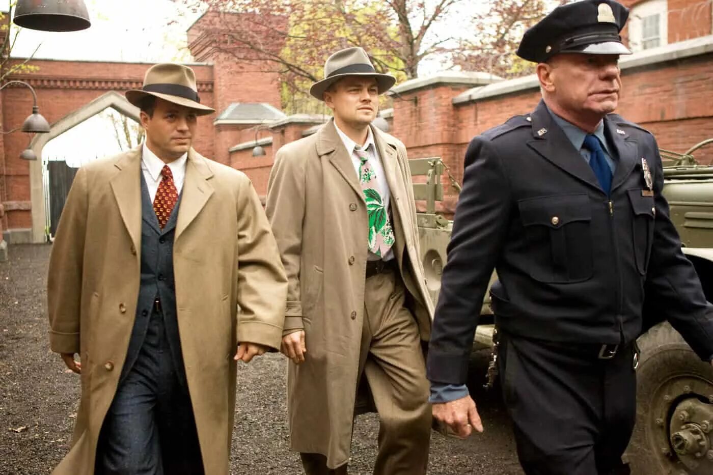 Детектив ди 2010. Остров проклятых / Shutter Island (2010). Леонардо ДИКАПРИО остров проклятых. Остров Леонардо ди Каприо.