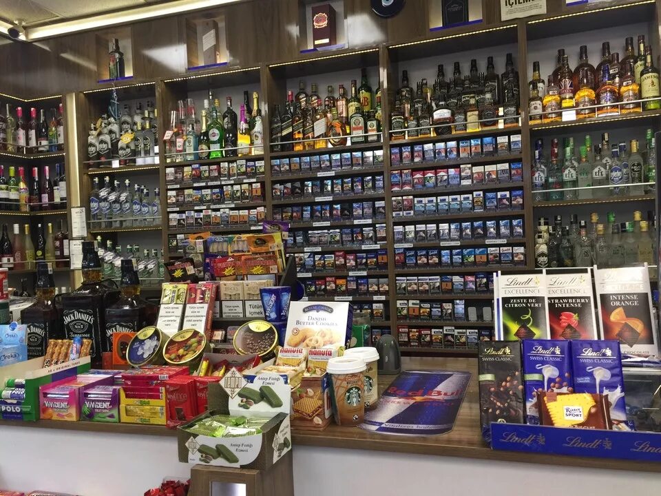 Алкогольные магазины на карте. Магазин tekel. вывеска алкогольного магазина. табачные магазины в турции.