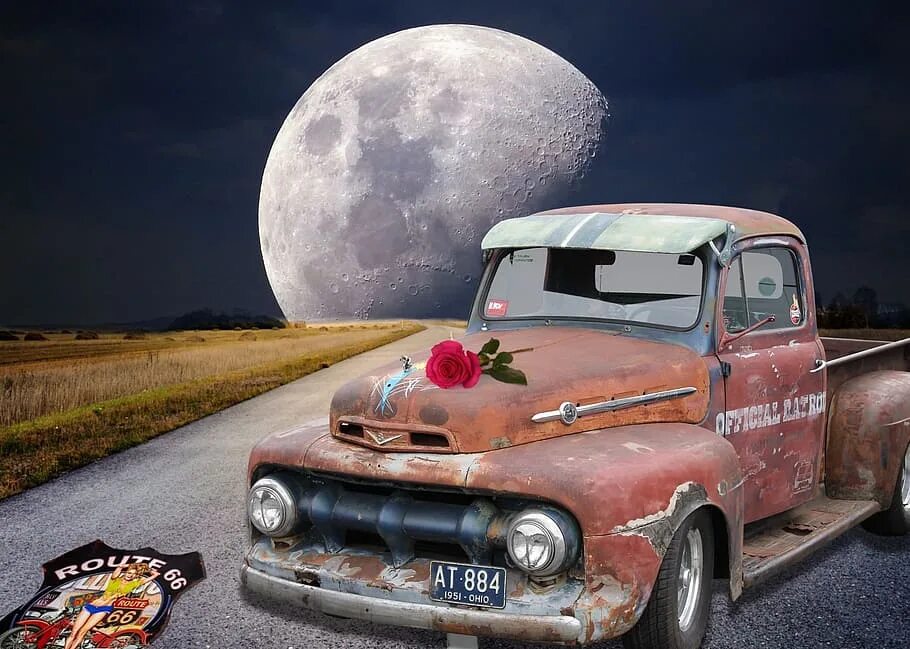 Автомобиль луна. Луна авто. Автомобиль на Луне. Рождённая луной машина. Лунный грузовик.