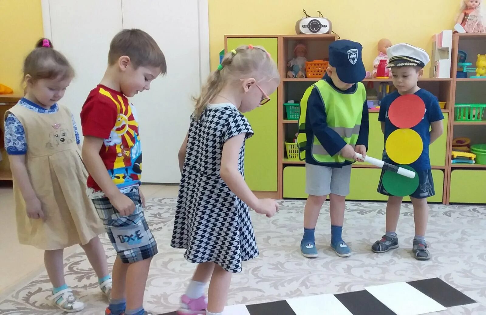 Мероприятия для старших дошкольников. Занятия для детей старшей группы. Мероприятия для старших дошкольников. Толерантность для школьников. План работы с детьми в детском саду.