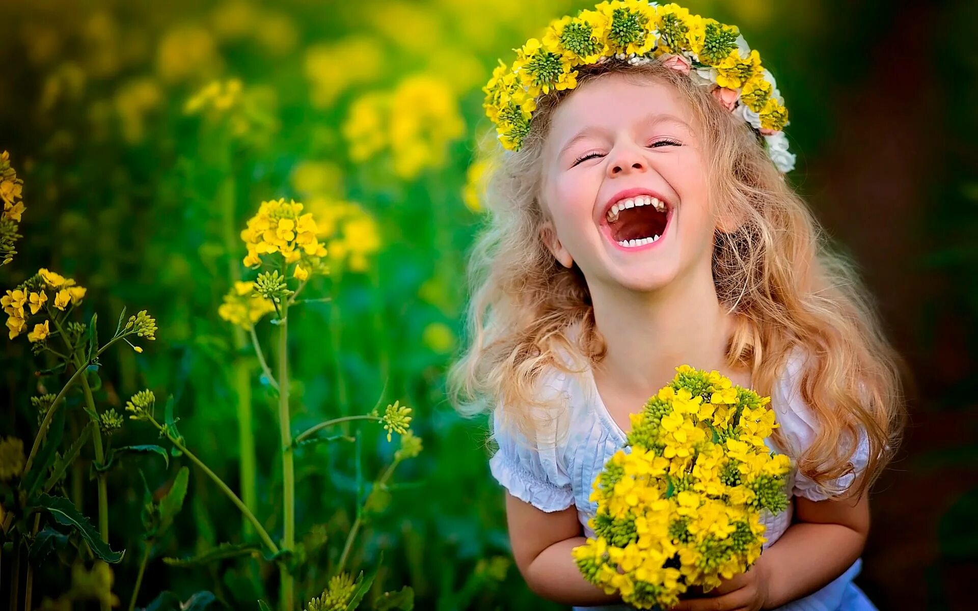 Дети радость. Дети радость жизни. Дети смеются. Счастливый ребенок. Про детский смех