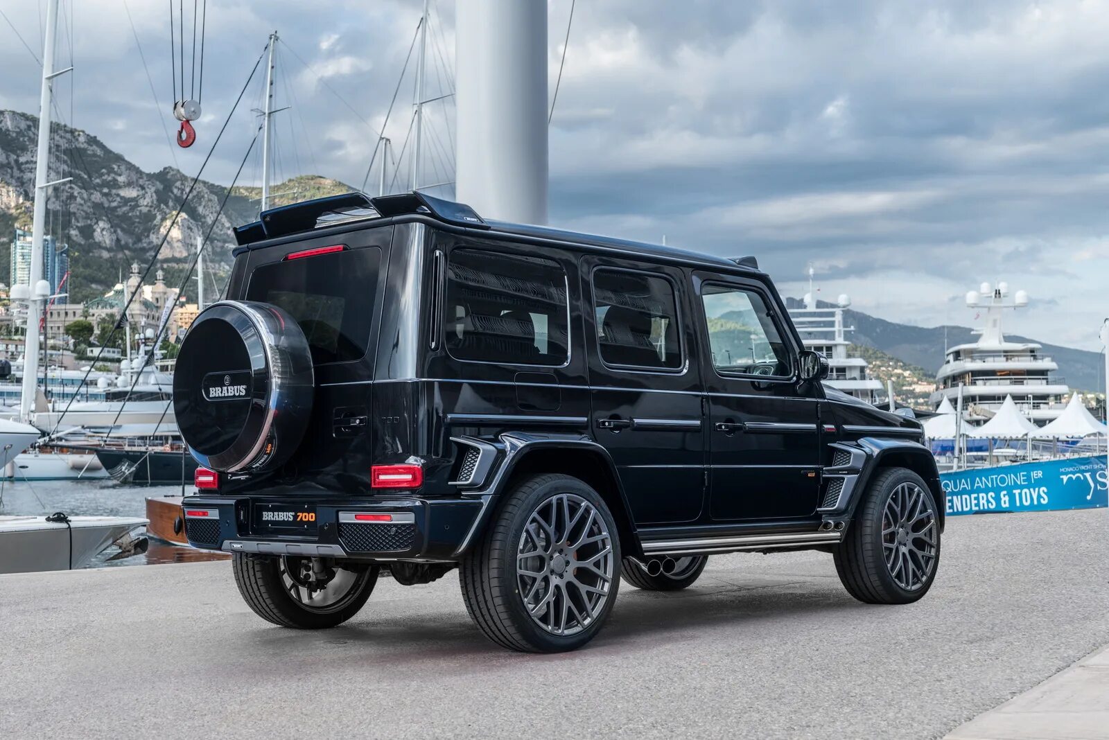 G class brabus. G63 AMG Brabus. Мерседес g63 Brabus. Mercedes g63 AMG Brabus. Мерседес g63 Brabus 2020.