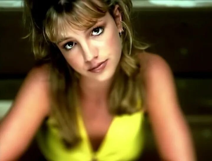 Britney Spears 1998. Бритни Спирс бейби. Бритни Спирс one more time. Бритни Спирс 1999 one more time.