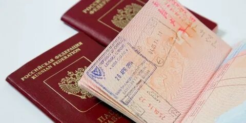 С загранпаспортом старого