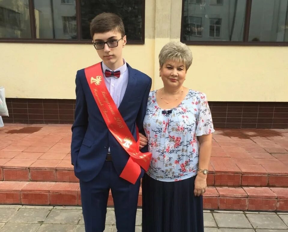 Гимназия номер 1 краснознаменск. Ученики в олимпиаде русского. Школа 216 заречный. Директор школы 28 владивосток. Школа 2009 южное бутово учителя.