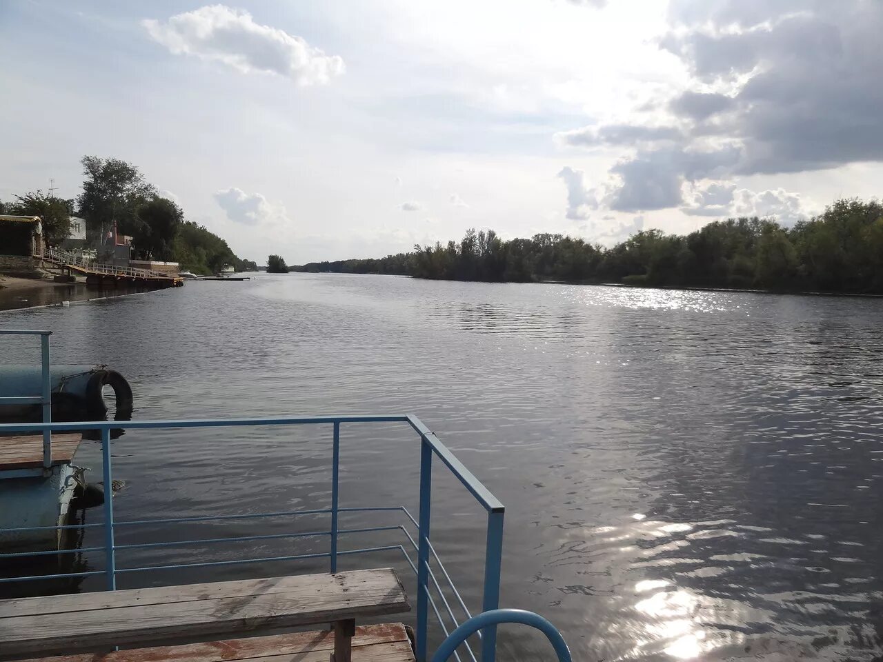 Погода в большой сазанке. Сазанка Энгельс. Протока Сазанка Энгельс. Озеро Сазанка Энгельс. Речка Сазанка в Энгельсе.