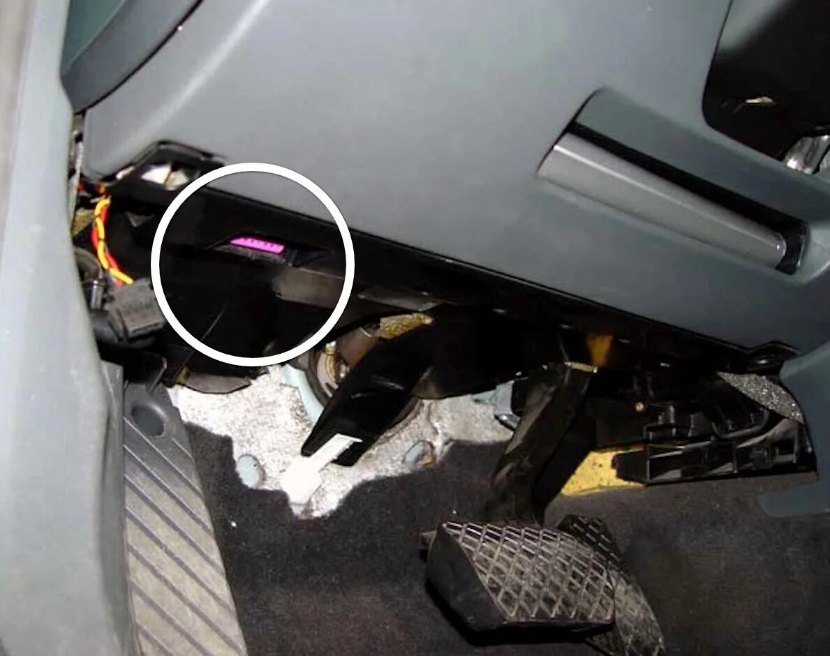 диагностический разъём ауди а4 б5. ауди а 6 диагностический разъём. Audi a6 c6 obd. сиденья с памятью а6с4. диагностика а6 с5.