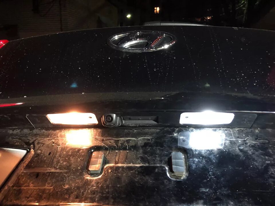 LED подсветка номера PHILIPS и багажника. - Hyundai Creta (1G), 2 л, 2019 года с