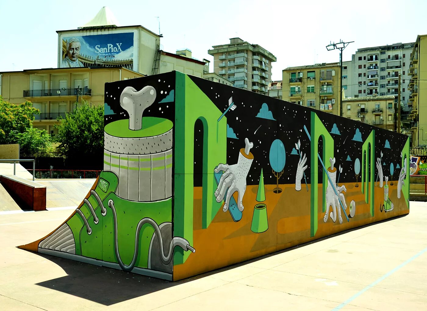 Граффити площадка. Граффити площадка. Скейт парк в армавире на черемушках. Парк дубрава климовск скейт парк граффити. Фестиваль граффити.