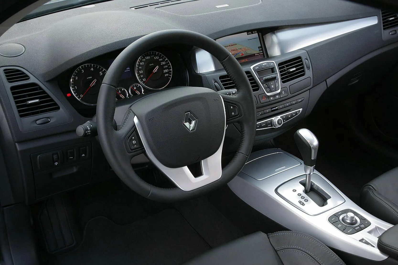 Рено лагуна 3 салон. Renault laguna 3 салон. Рено лагуна 3 салон. Рено лагуна 3 салон. Renault laguna 3 interior.