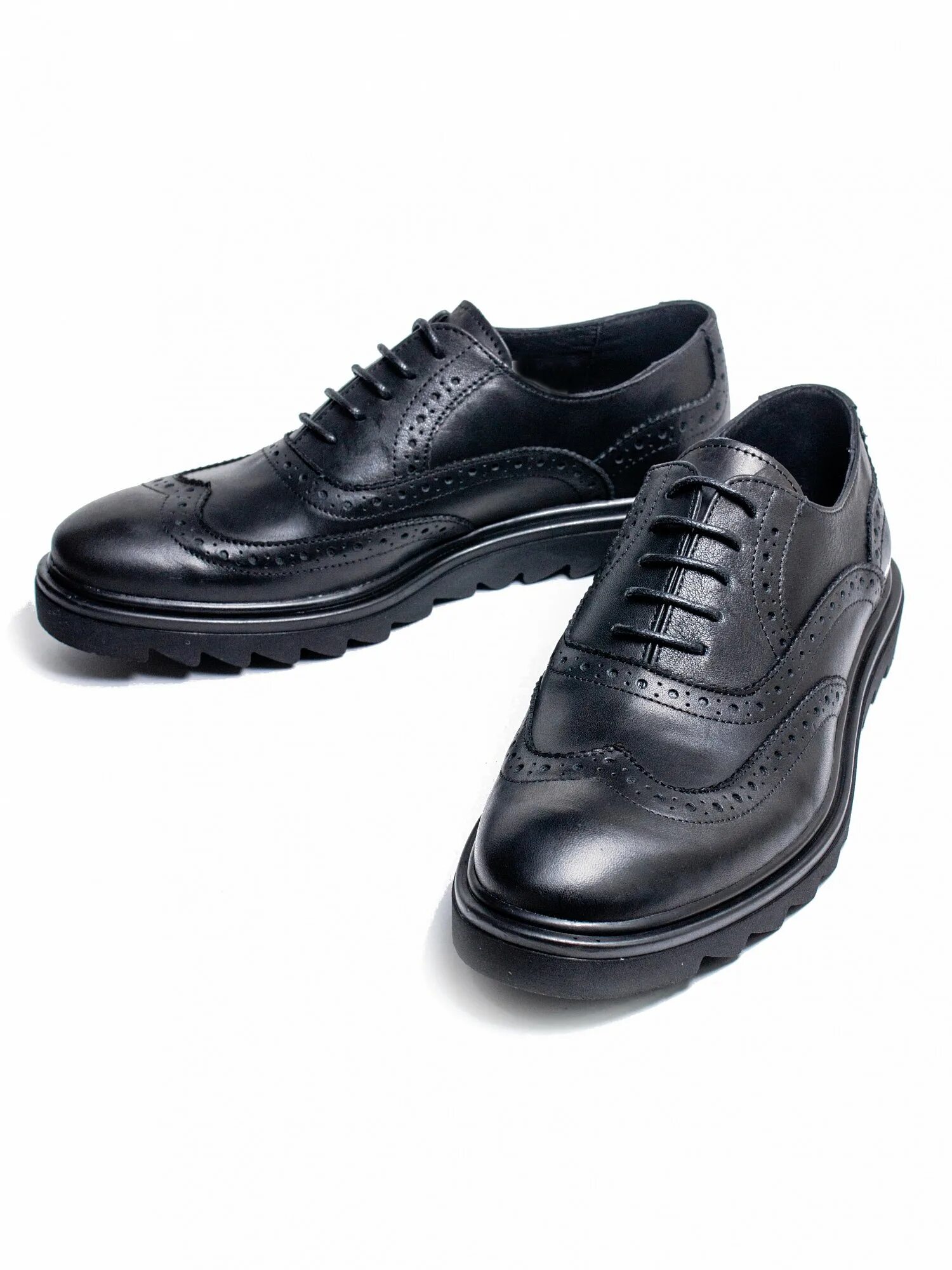 Мужская обувь липецк. Moreschi оксфорды. Ботинки мужские экко модель 858066. Хелмер обувь мужская. Классические туфли ecco gore-tex.