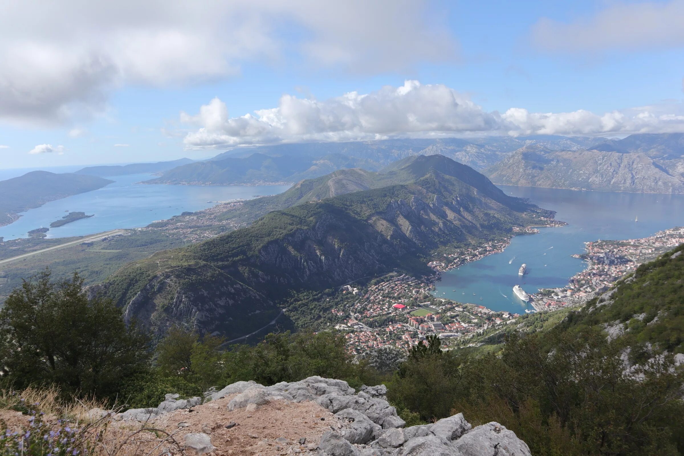 Балканы на политической карте. Политическая карта балканского полуострова. Болгария на балканском полуострове. Политическая карта балкан. Политическая карта балканского полуострова.