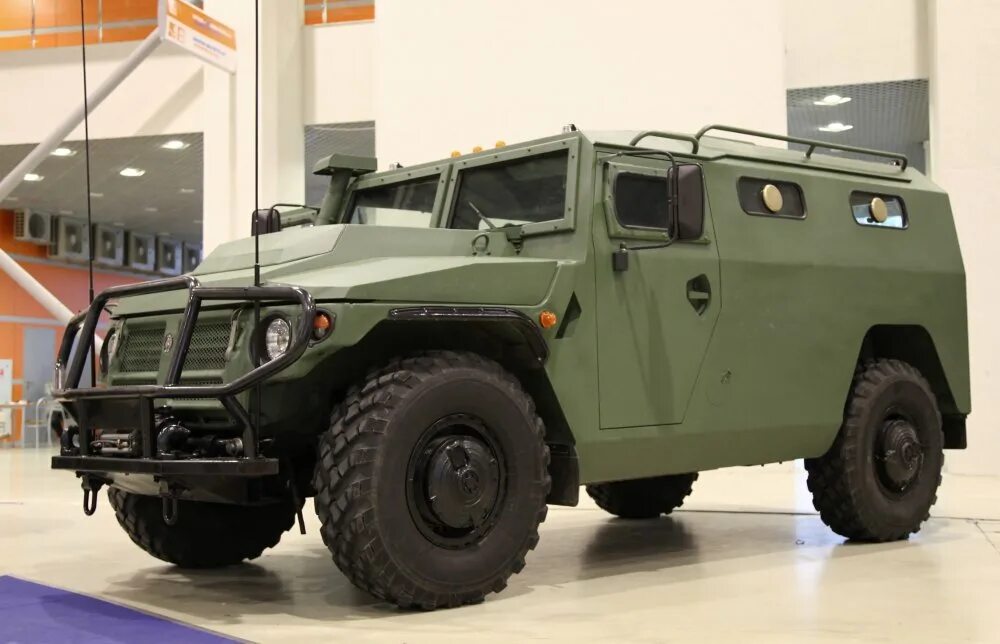 Впк-233136 тигр. Впк-233136 тигр. Впк тигр. Бронированная машина впк 233136 тигр. Сбм впк-233136 тигр.