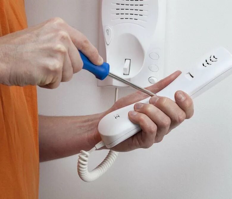 Установить трубку. Установить трубку. Монтаж водостоков для крыши. Термопара 310s установочные чертежи. Разъёмное соединение полипропиленовых труб 325.