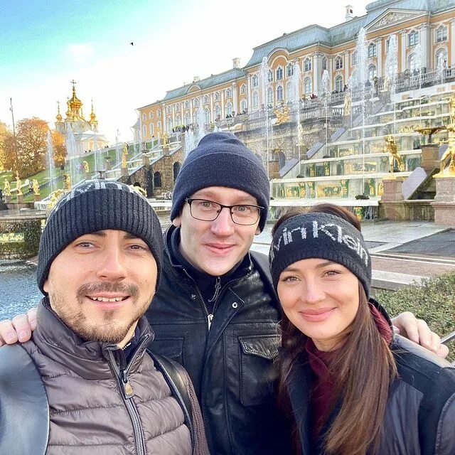 Найти друзей в спб. Самый длинный велосипед тандем. Найти друзей в спб. Найти друзей в спб. Коливинг псков.