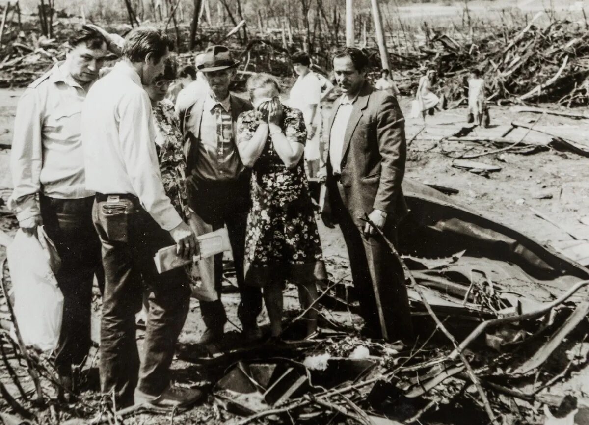 Трагедия 1989 новосибирск адлер. Железнодорожная катастрофа под уфой 1989. Аша улу теляк железнодорожная катастрофа. Аша улу-теляк катастрофа. Катастрофа аша улу-теляк 1989.