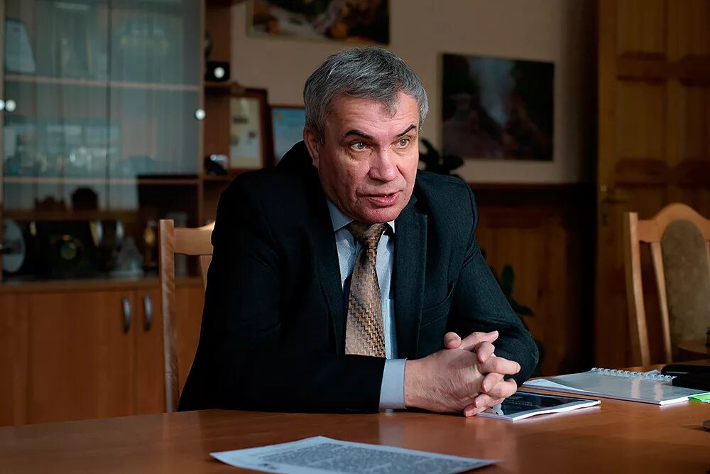 Ректор новосибирского университета. Федорук михаил петрович ректор. Федорук ректор нгу. Федорук ректор нгу. Федорук михаил петрович ректор нгу.