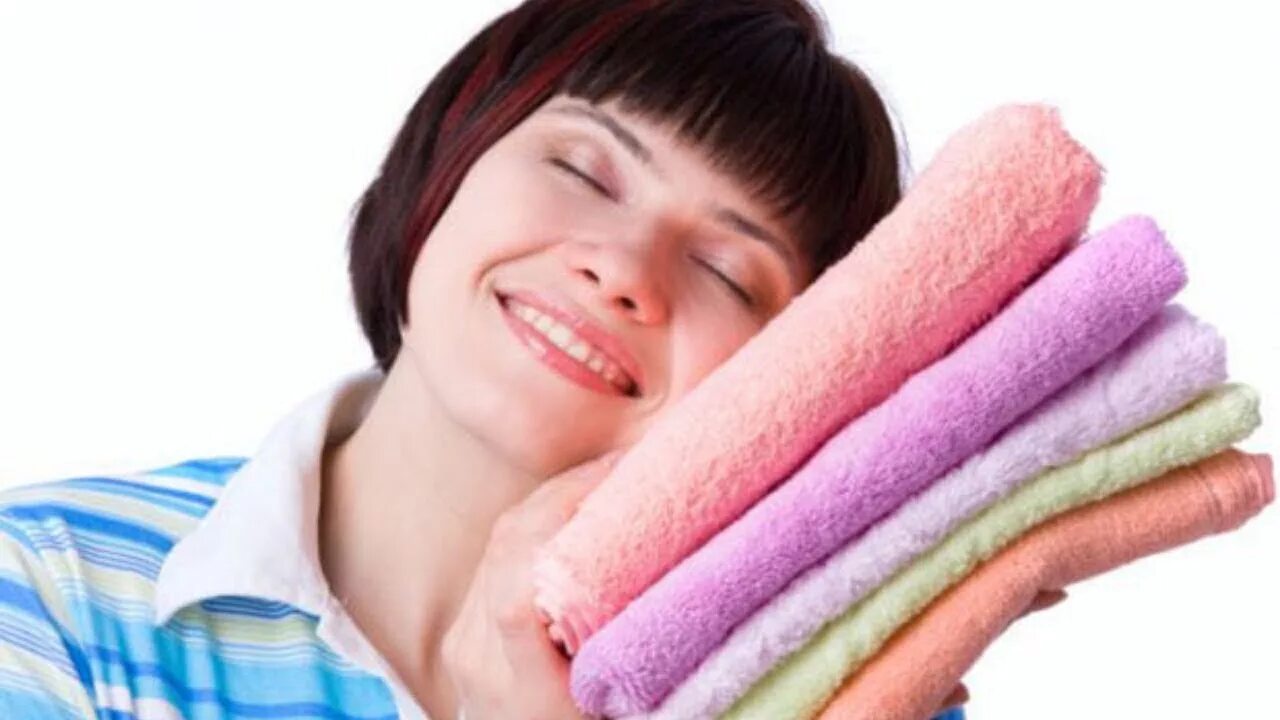 Полотенца. Ванная полотенца. Ребенок в полотенце. Сон давать полотенце. Полотенце для рук.