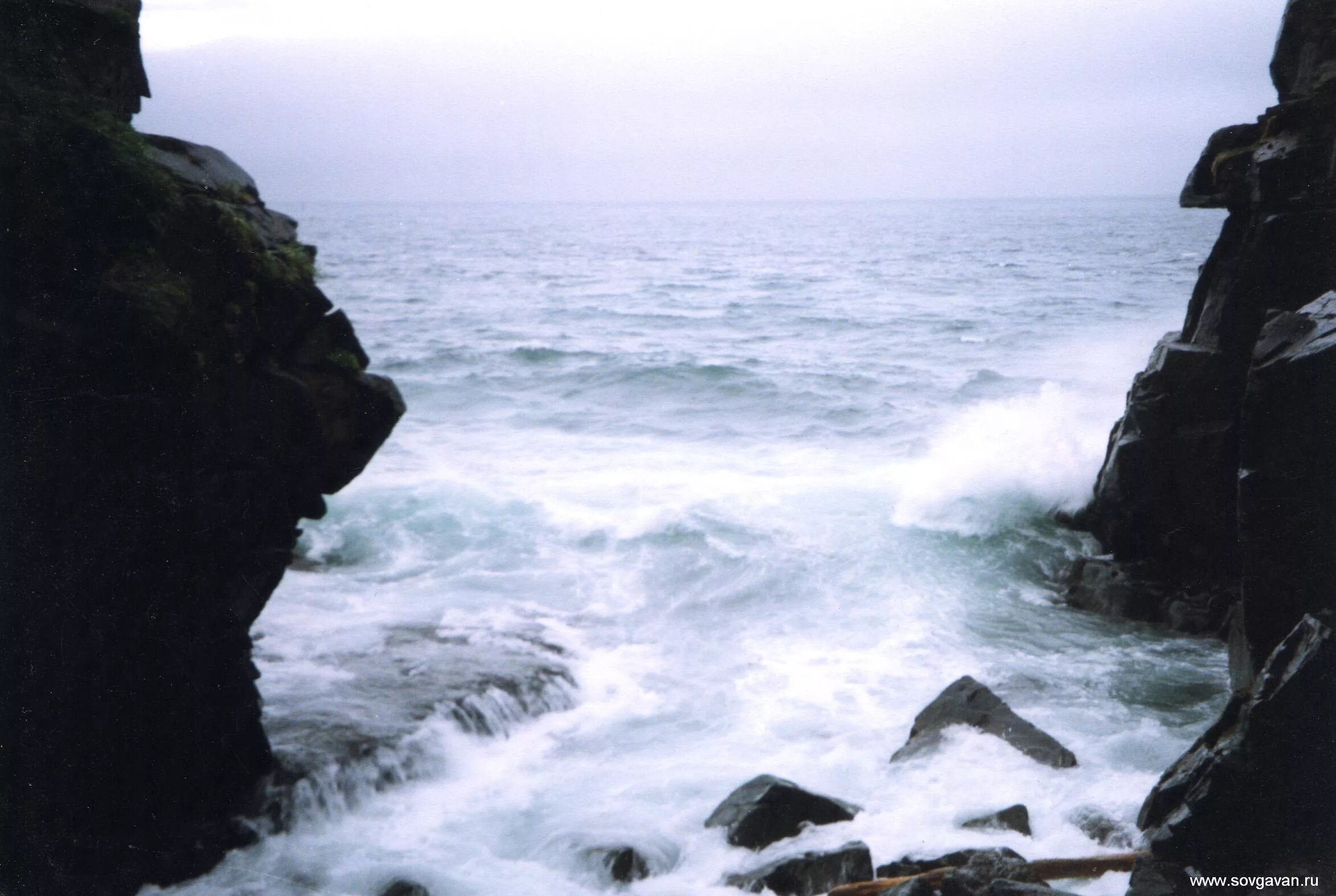 Р р сѓрєр с рѕс рѕ. Саша кэтлер пляж. Скала кузьганак гафурийский район. Р-р-р. Р р сѓрєр с рѕс рѕ.
