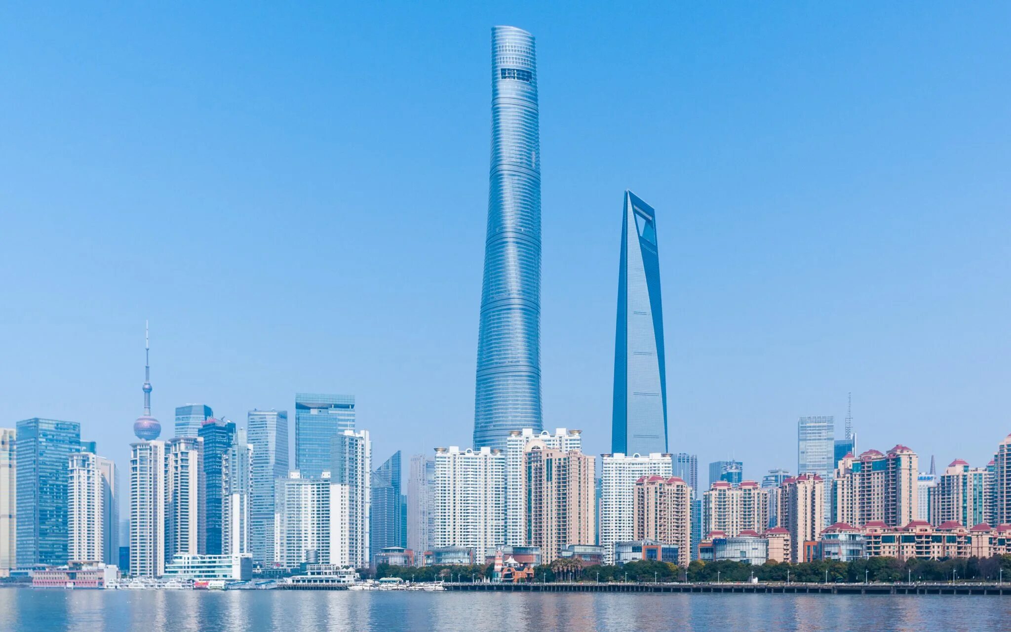 Самая высокая средний. Башня Шанхая (Shanghai Tower). Шанхай ТОВЕР небоскреб. Шанхайская башня 632 метра. Небоскрёб Шанхай Тауэр..