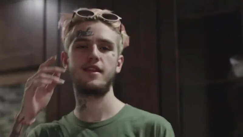 Lil peep white tee. Текст peep white wine. Лил пип white tee. White wine lil tracy. White wine lil peep обложка.