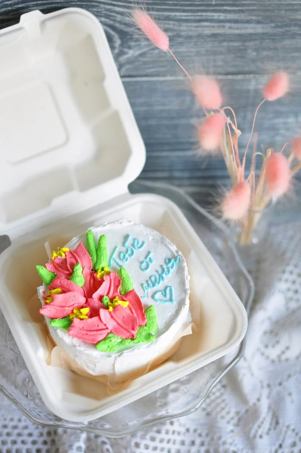 Бенто торт к 8 марту. Красная восьмерка торт. Бенто торт к 8 марту. Бенто торт. Маленькие тортики бенто.