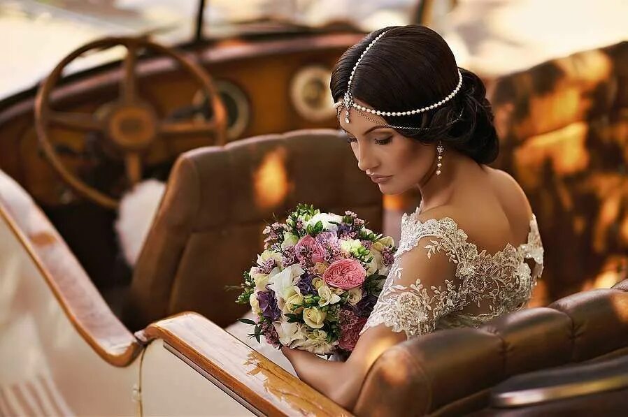 Тика украшение на голову. Тика индия. Как закрепить тику. Тика для волос. Как закрепить тику.