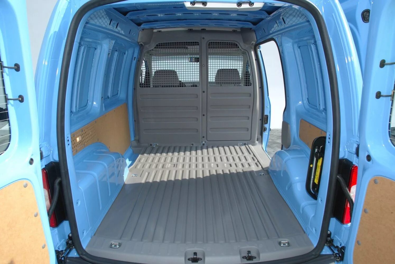 Volkswagen caddy long. Кузов фольксваген кадди. 2011 vw caddy. Кузов фольксваген кадди. Volkswagen caddy комби.