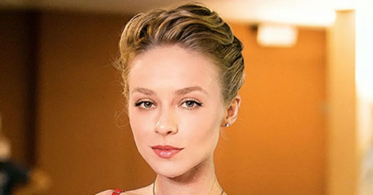 Роли и актеры сериала "Отель "Элеон